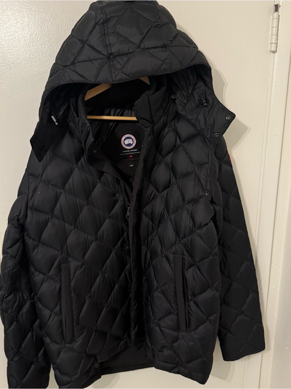 Canada Goose Black Men's Quilted Diamond Puffer Jacket - Picture 2 of 8